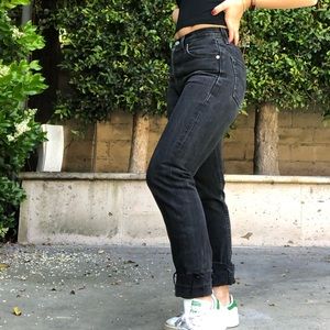 vintage black levi’s 501